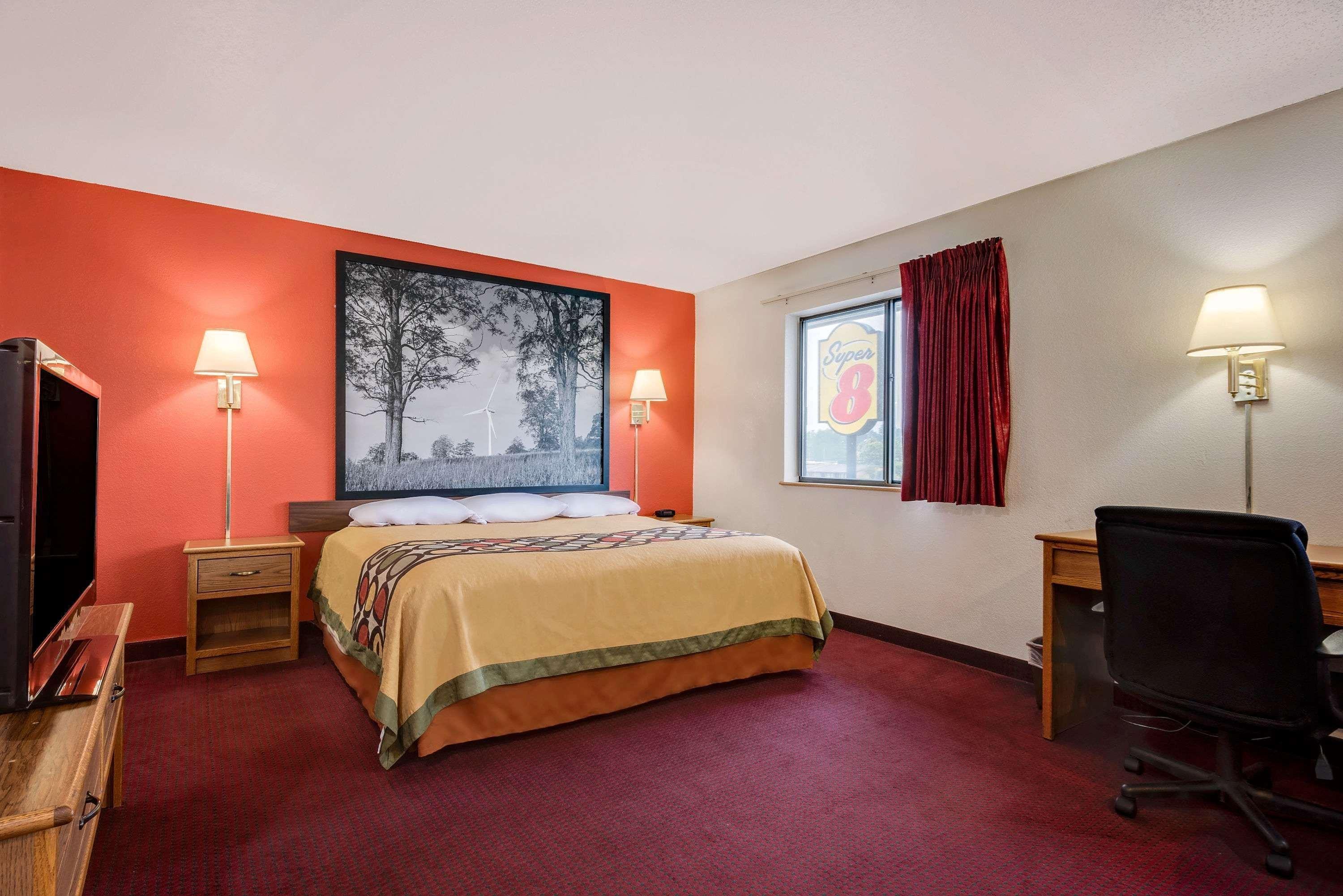 ซูเปอร์ 8 บาย วินด์แฮม มาร์ตินส์เบิร์ก Hotel มาร์ตินสเบิร์ก ภายนอก รูปภาพ