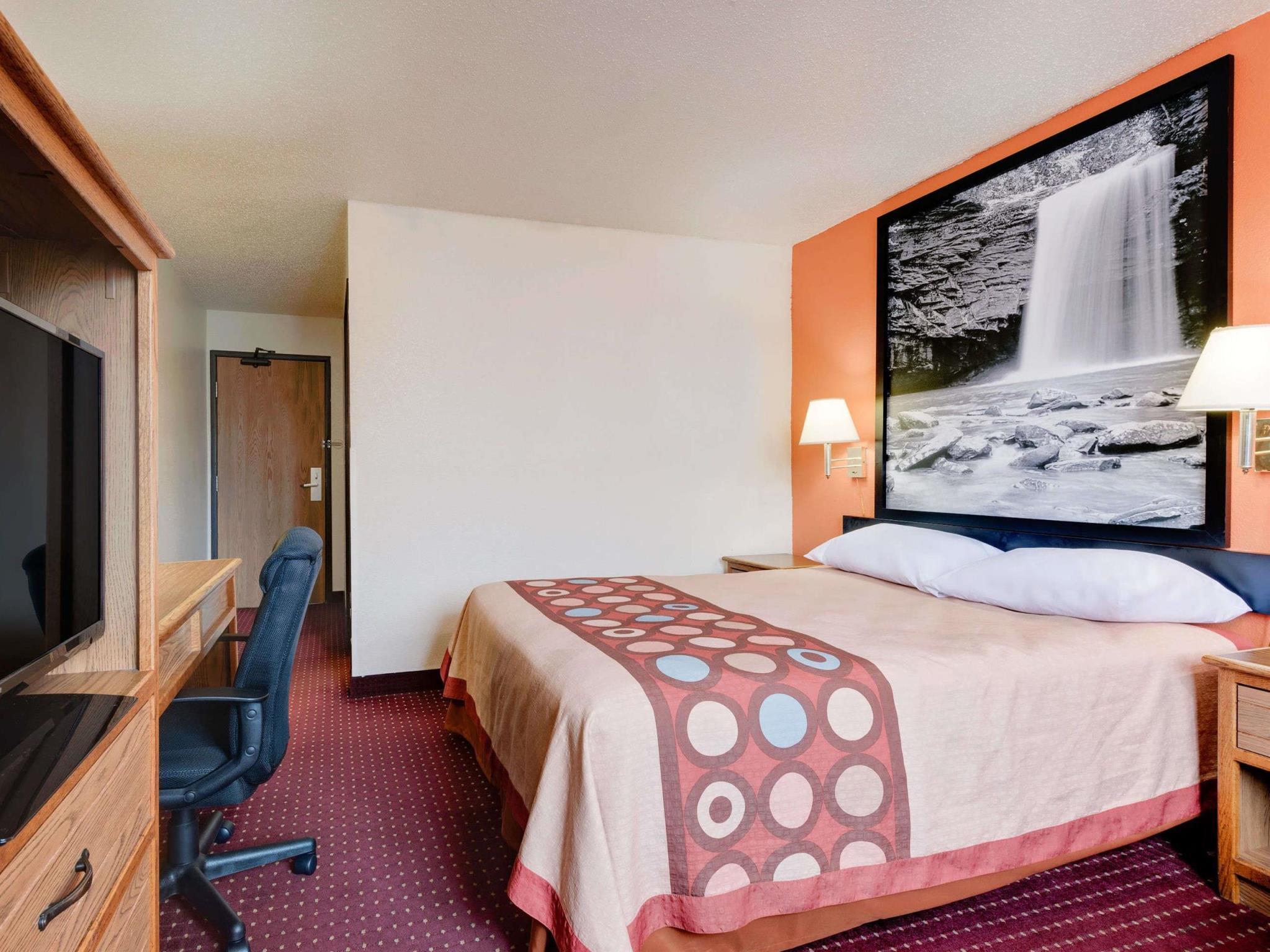 ซูเปอร์ 8 บาย วินด์แฮม มาร์ตินส์เบิร์ก Hotel มาร์ตินสเบิร์ก ภายนอก รูปภาพ